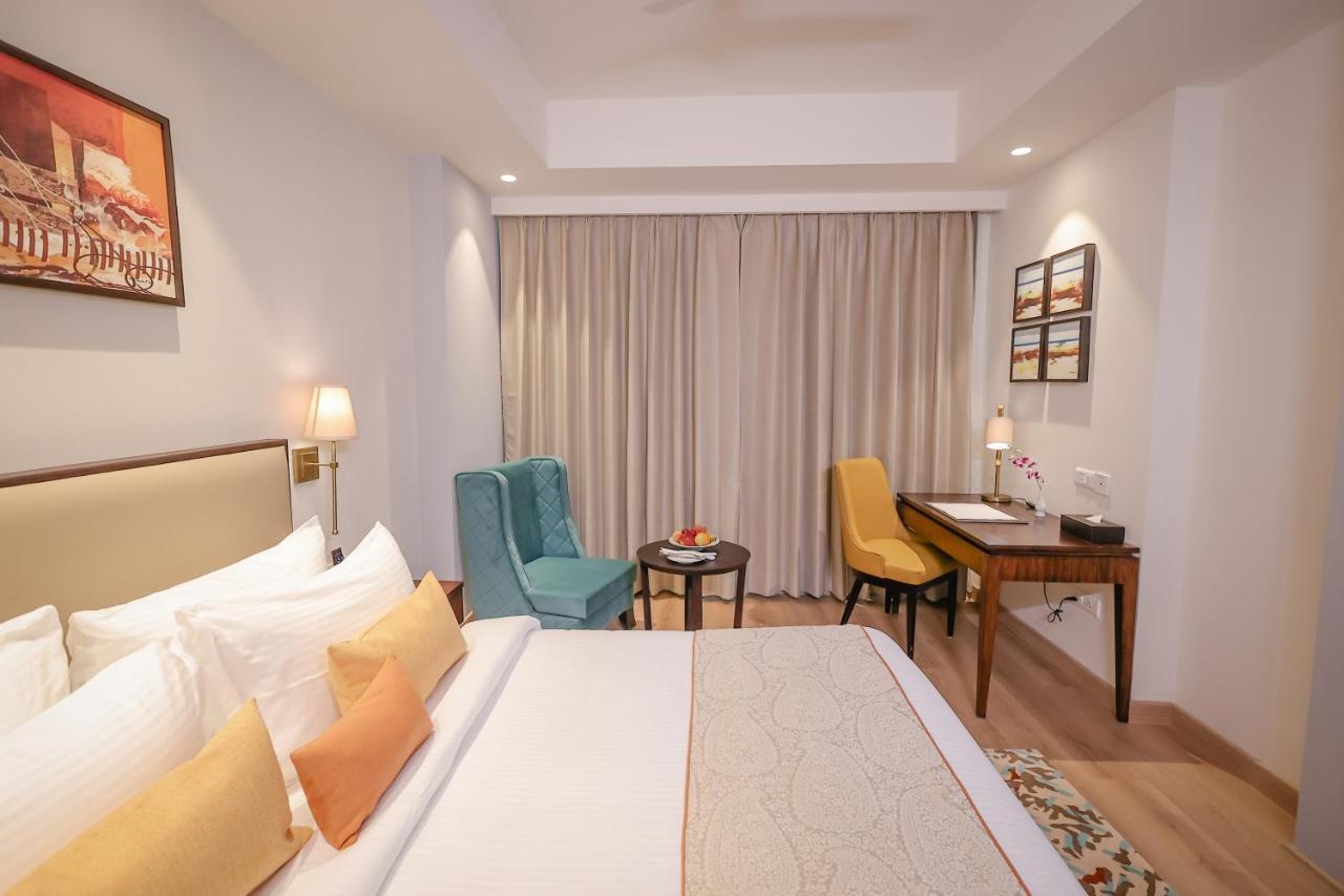 Regenta Dehradun By Royal Orchid Hotels Limited Zewnętrze zdjęcie