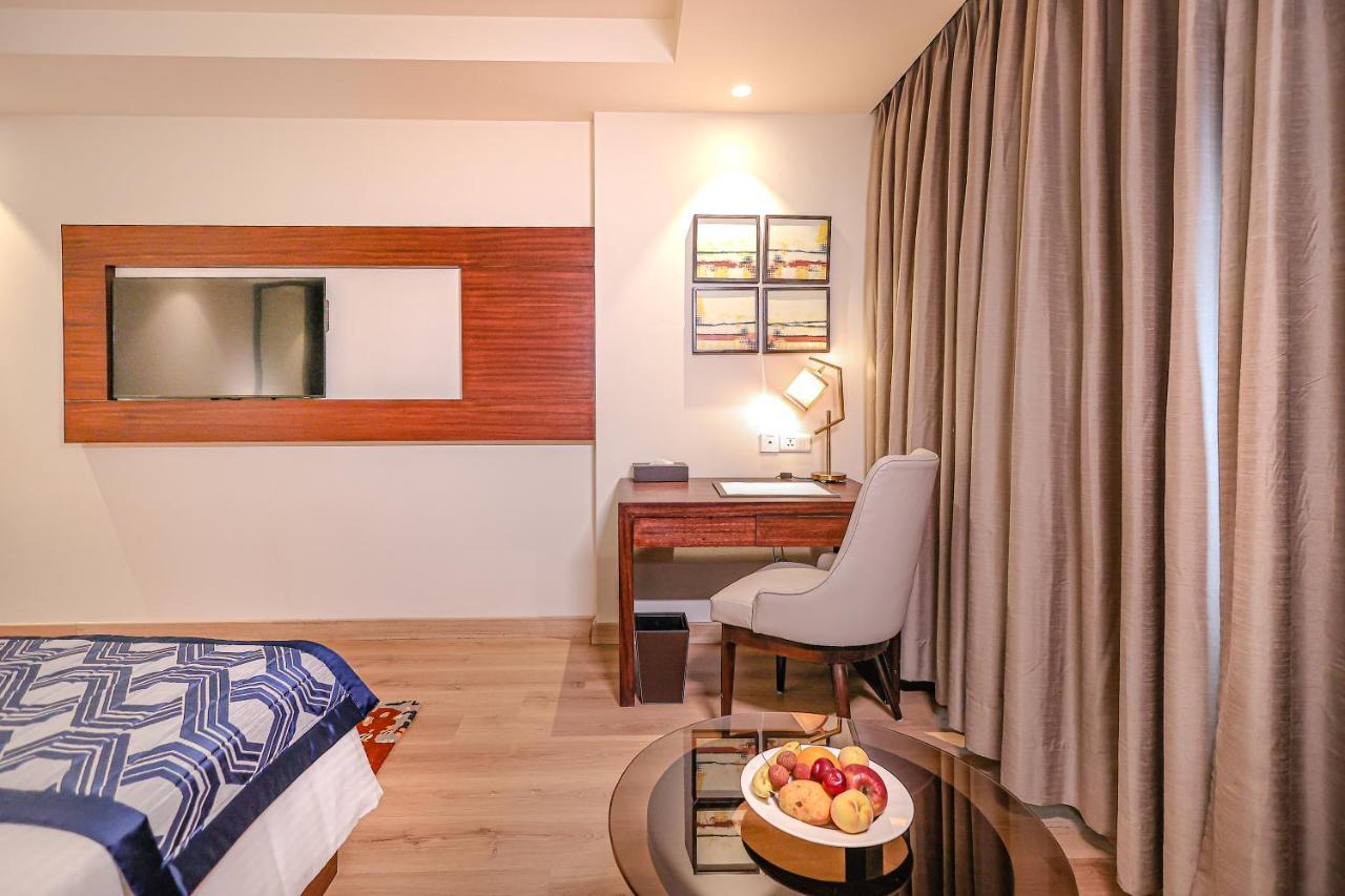 Regenta Dehradun By Royal Orchid Hotels Limited Zewnętrze zdjęcie