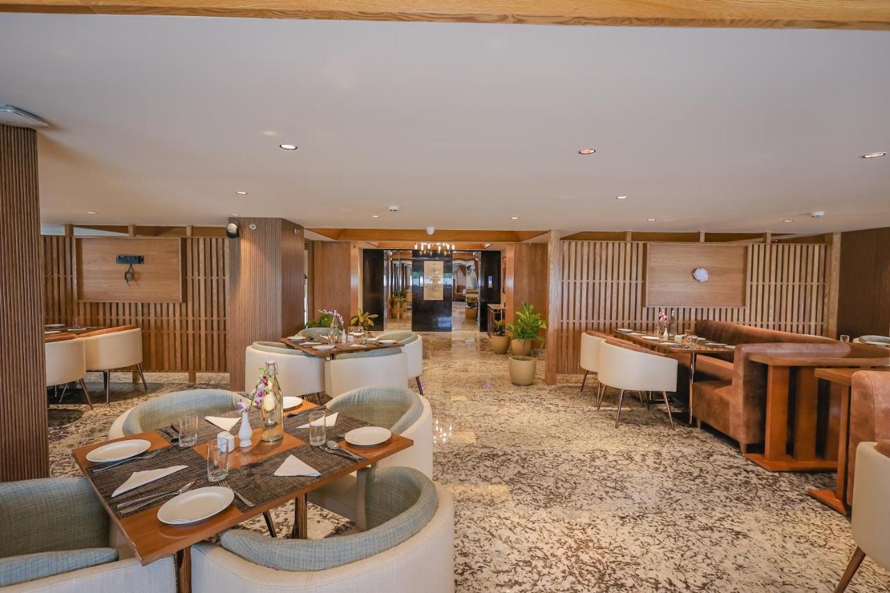 Regenta Dehradun By Royal Orchid Hotels Limited Zewnętrze zdjęcie