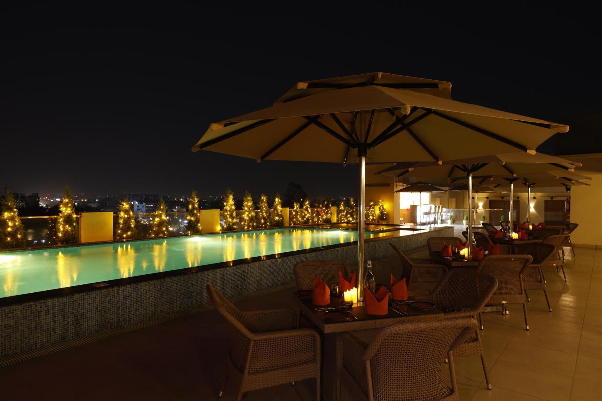 Regenta Dehradun By Royal Orchid Hotels Limited Zewnętrze zdjęcie