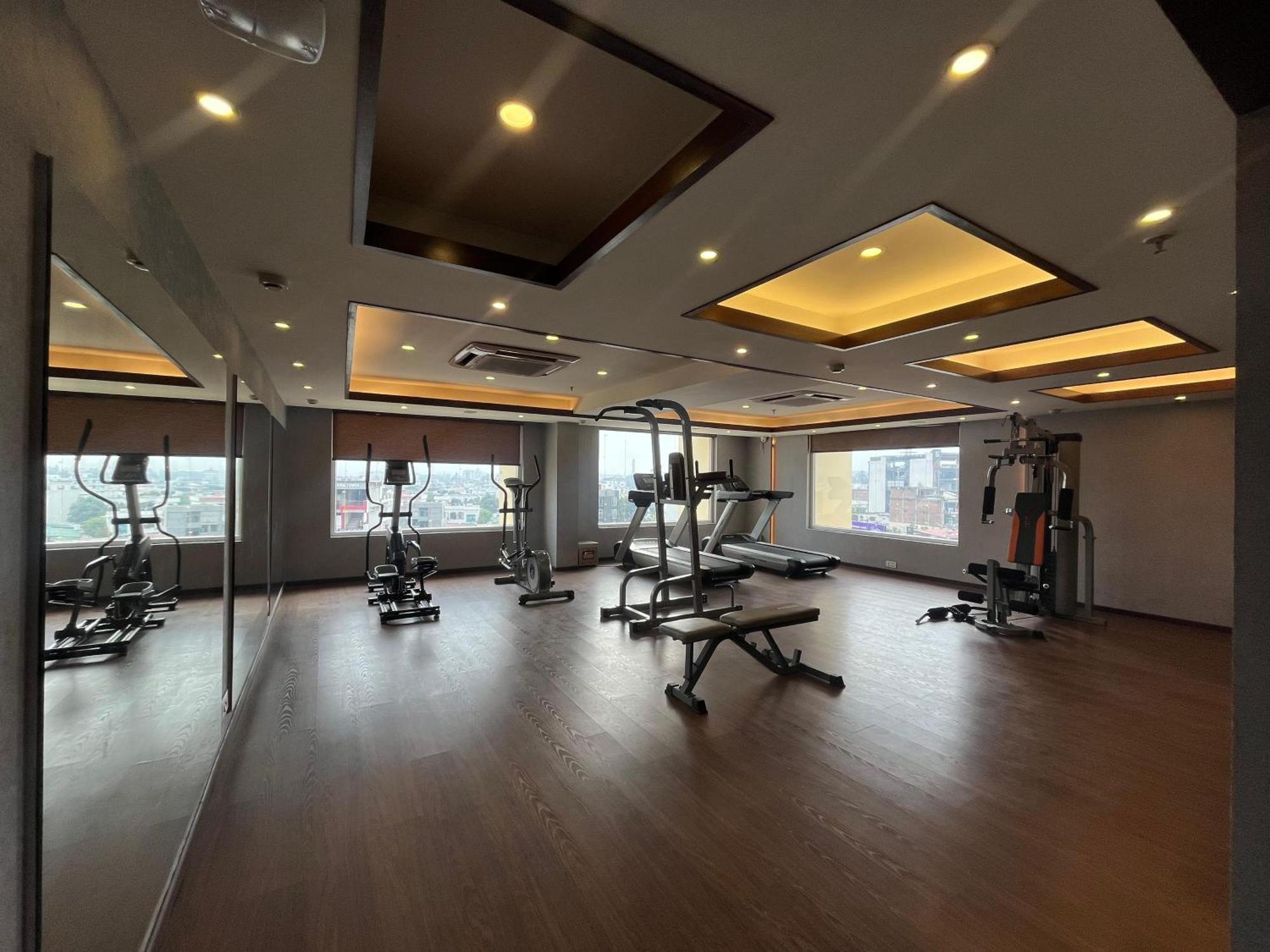 Regenta Dehradun By Royal Orchid Hotels Limited Zewnętrze zdjęcie